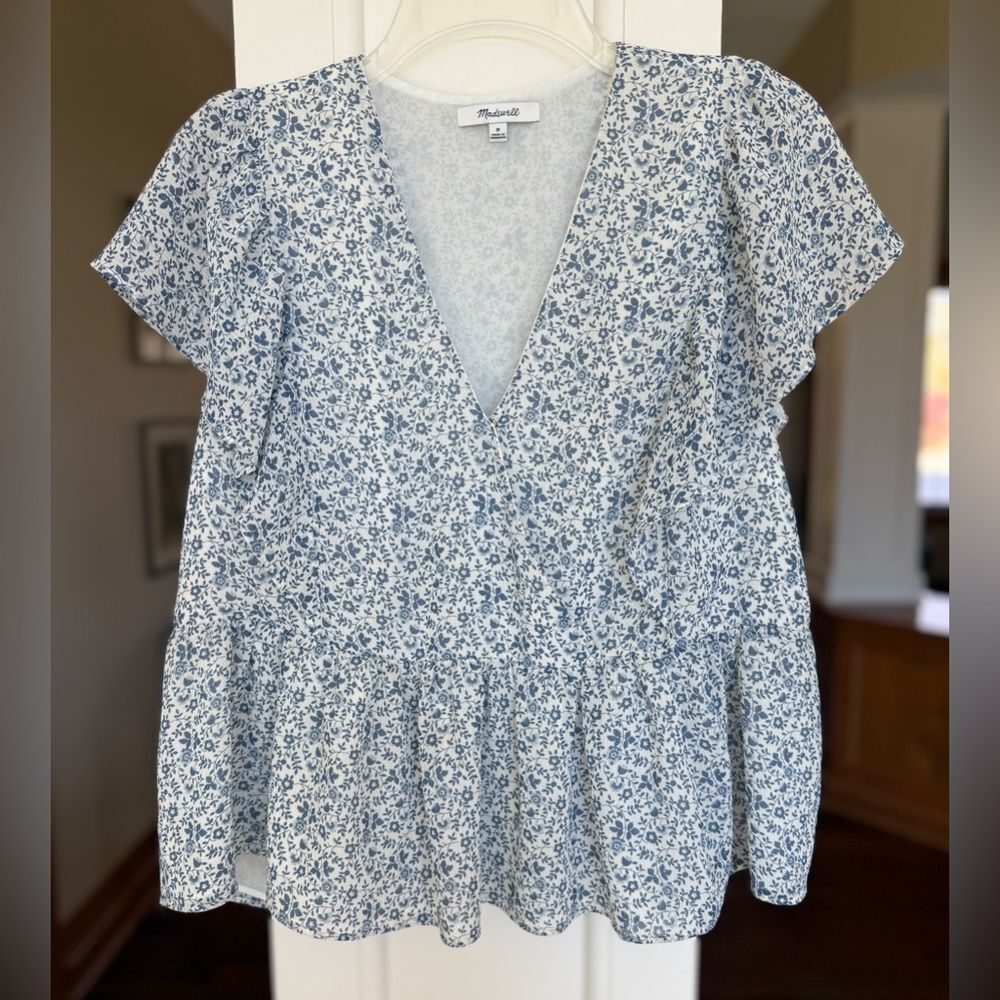 Madewell Women’s Medium Babydoll Flutter-sleeve Peplum Floral Blue Cottage Core.